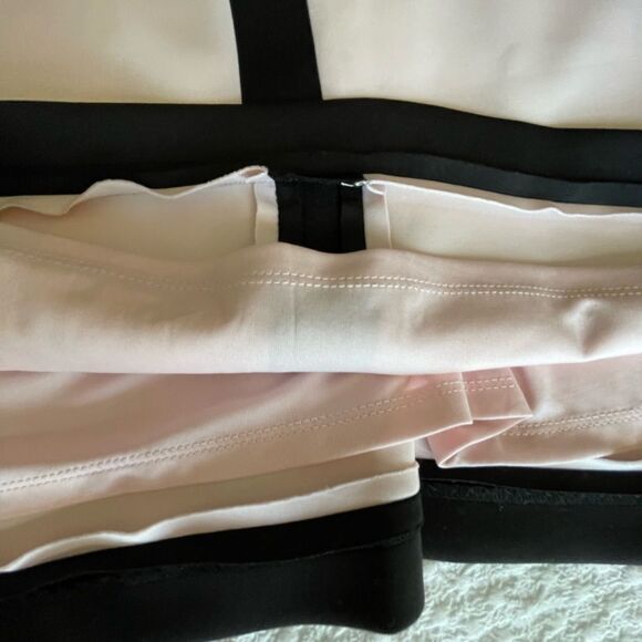 Betsy Johnson pale pink shift dress with black accent bows size 8 - Picture 8 of 12